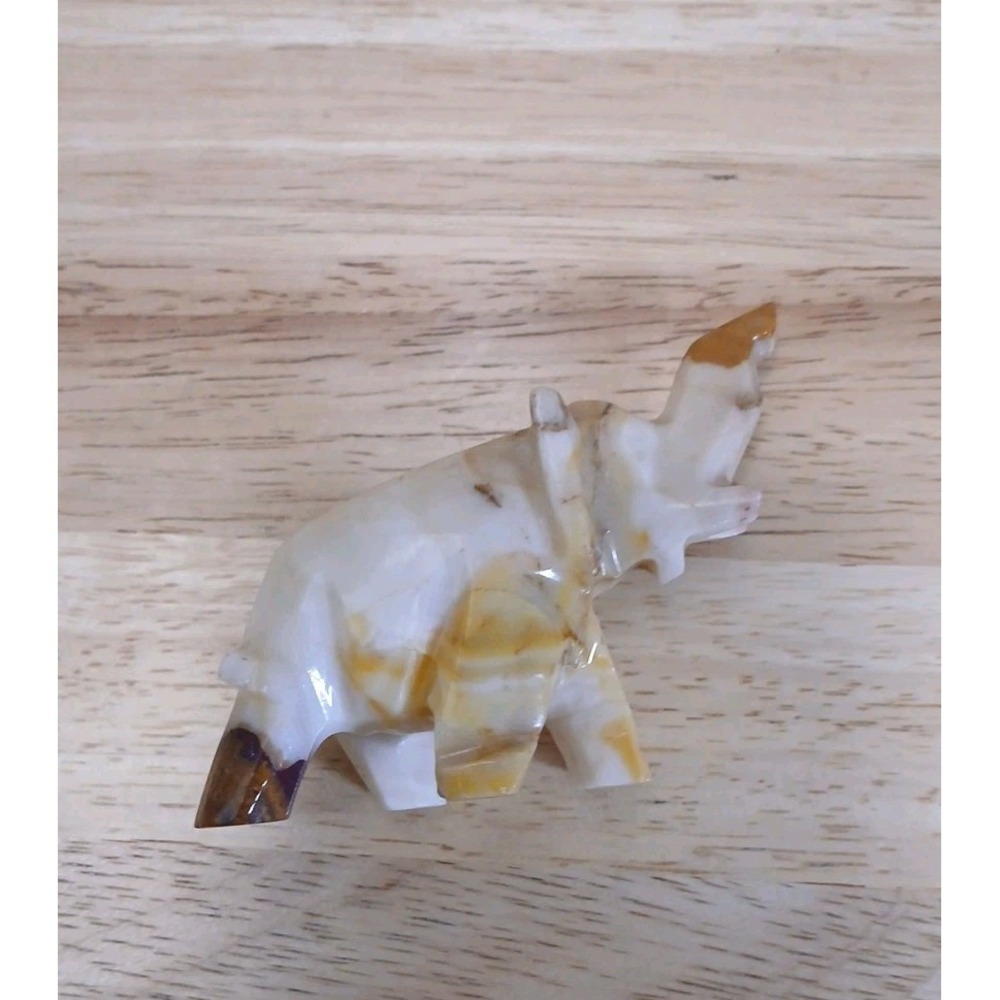 Vintage Hand Carved Elephant Figurine Stone Onyx Sculpture 3 In x 2.75 In